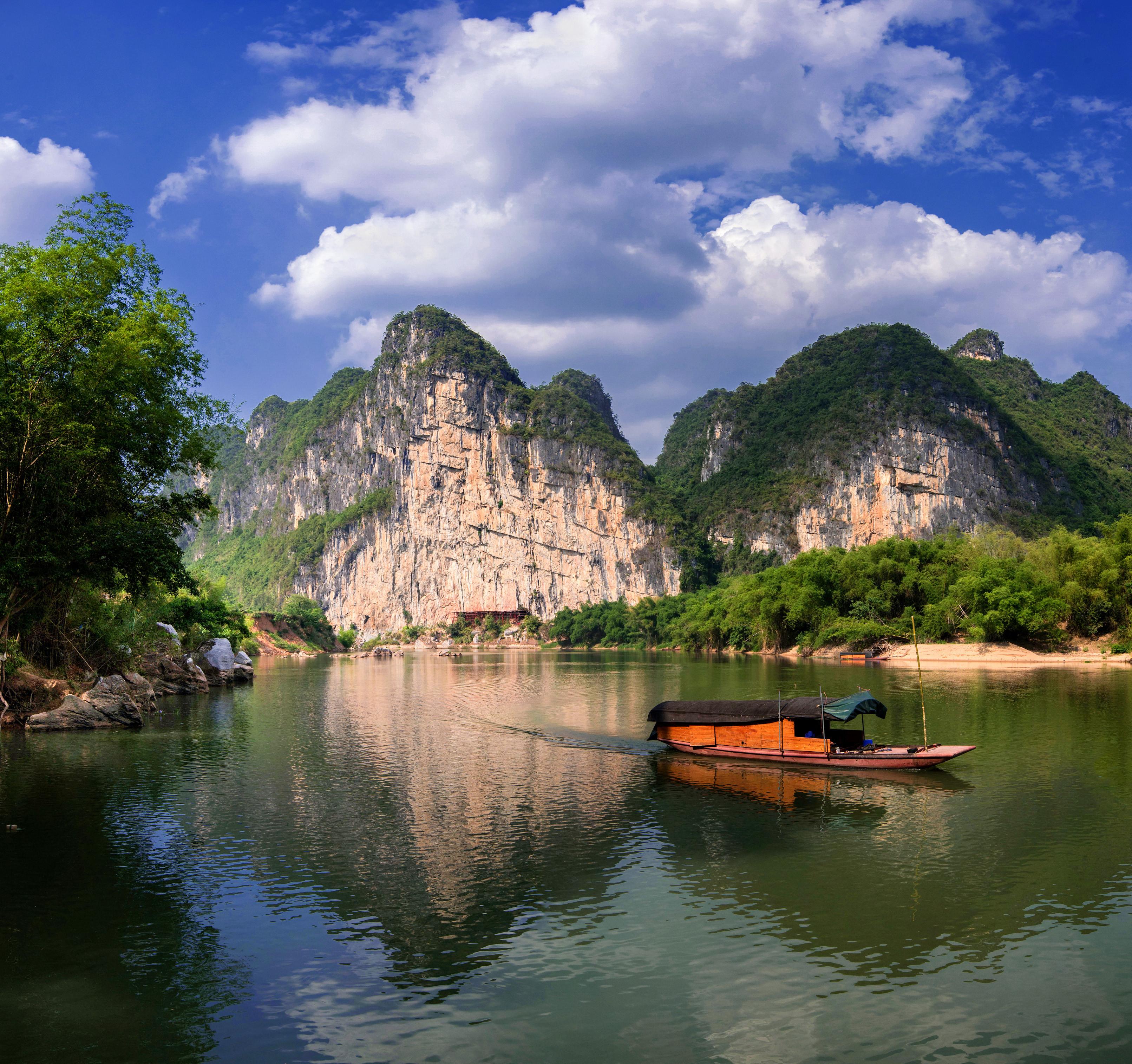 中旅宁明花山岩画景区是世界文化遗产-左江花山岩画文化景观的核心