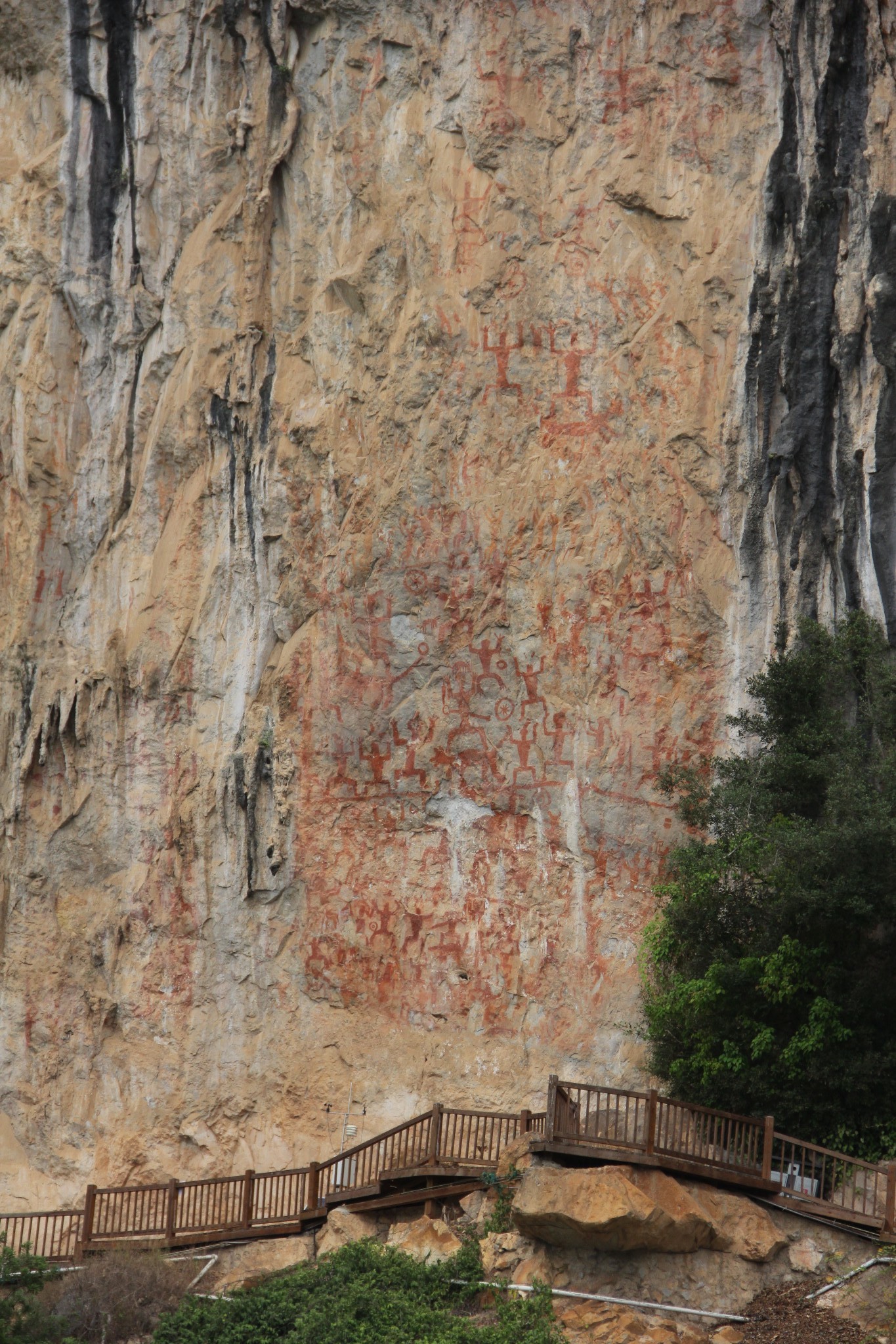 亲子游#纪念小汤圆的第一次短途旅行-宁明花山壁画