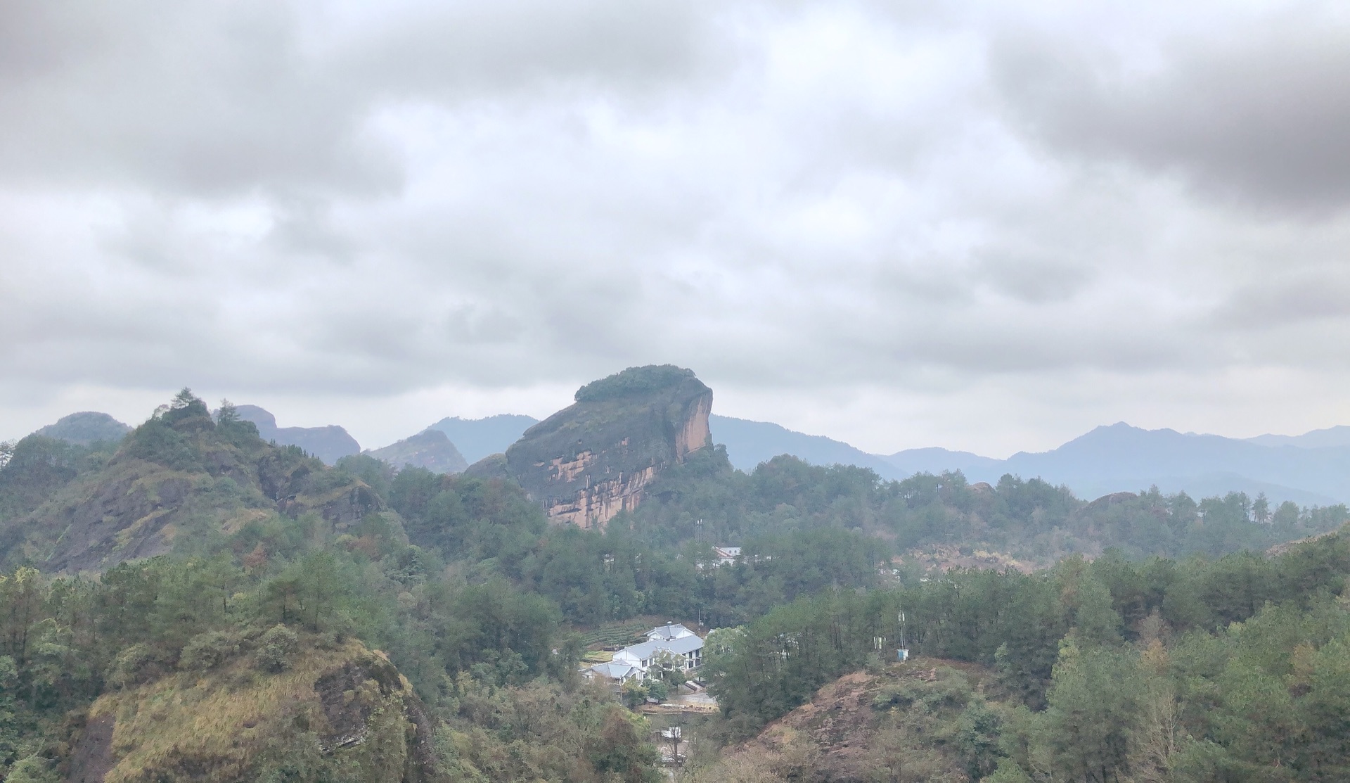 游记-龙虎山:龙虎现,成龙虎