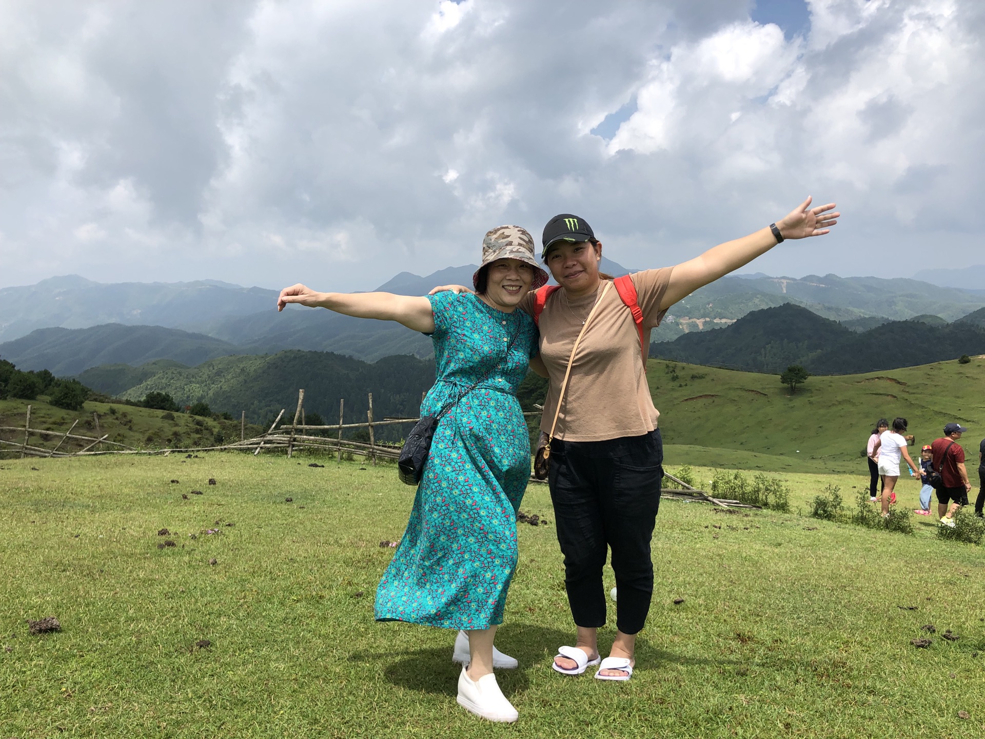 仰天湖草原风景区       