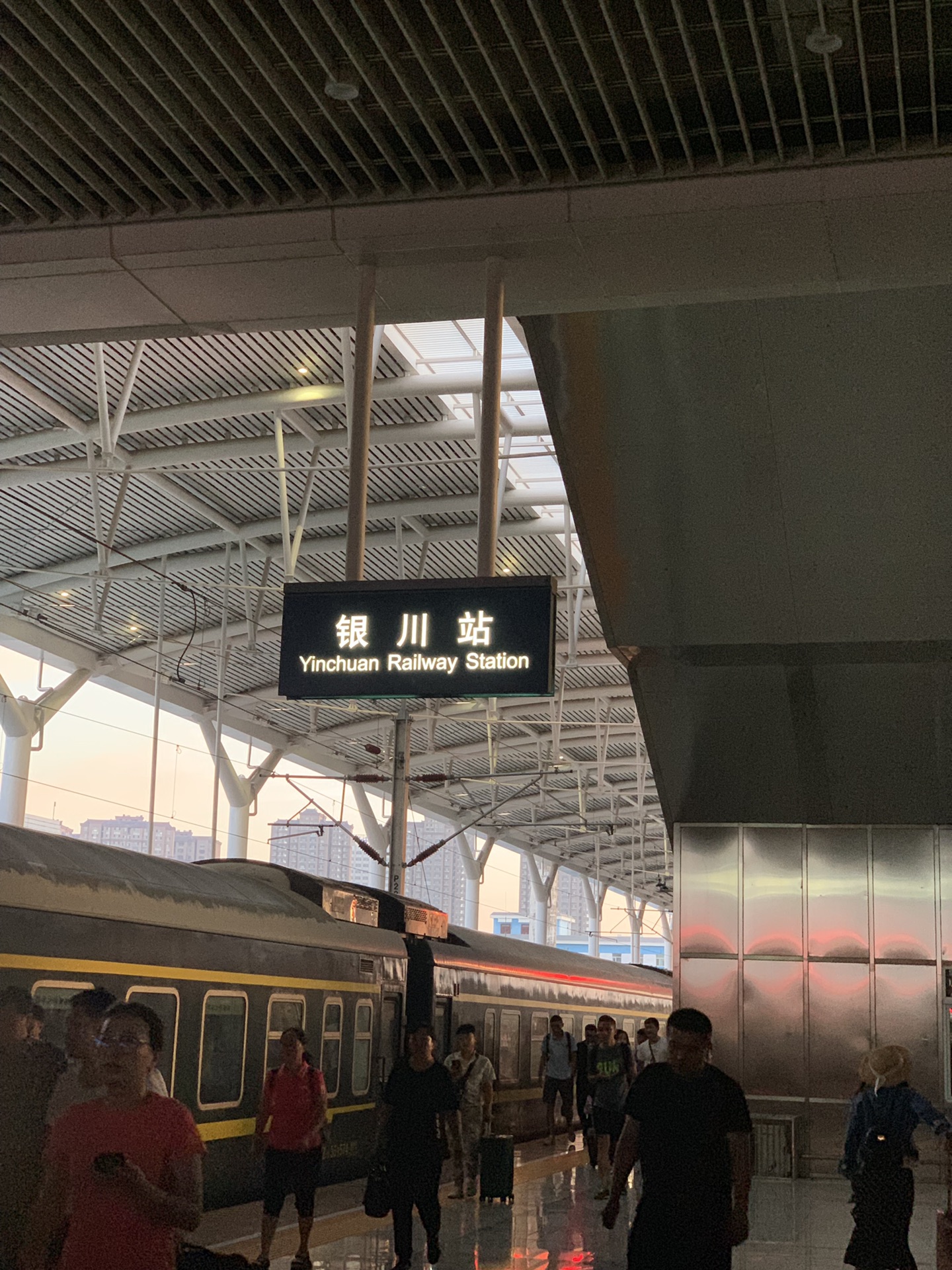 银川火车站         