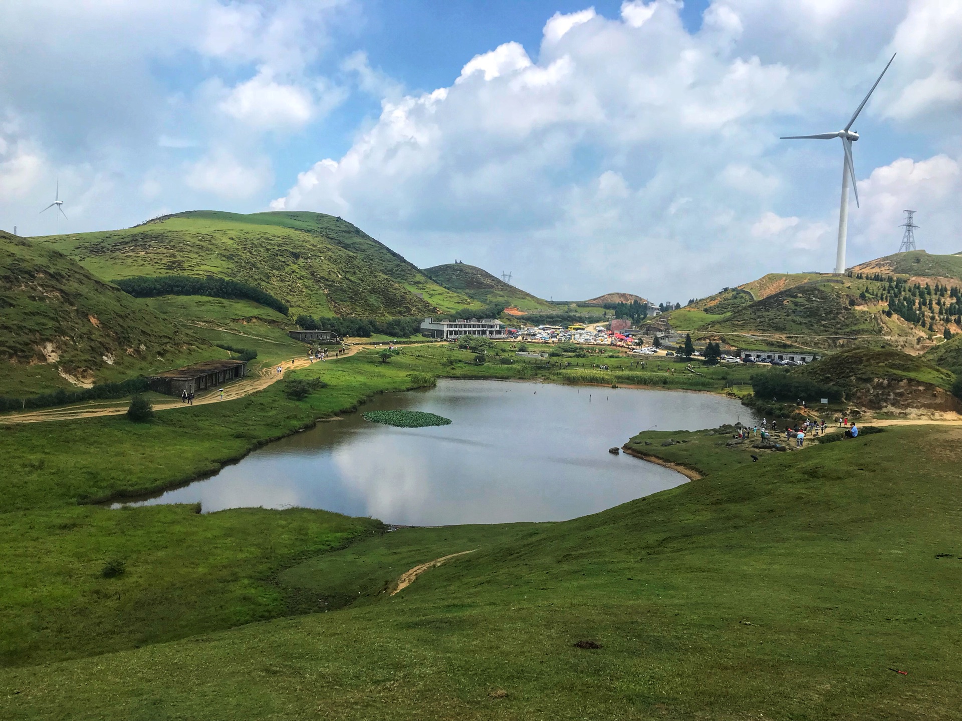 仰天湖草原风景区       