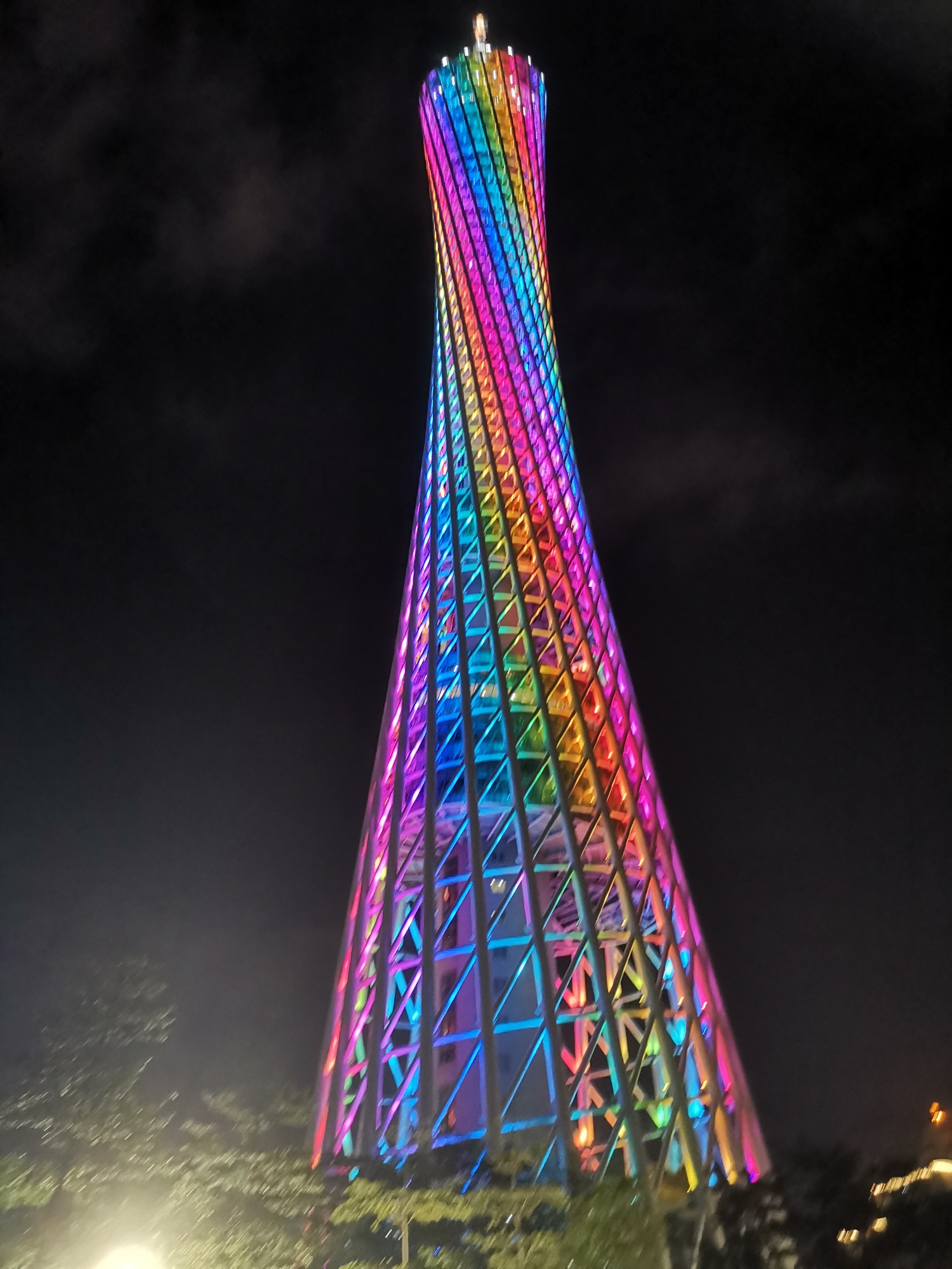 广州省广州塔夜景跟广州越秀公园风景迷人