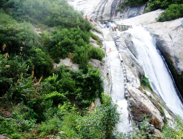 鄂东出发麻城天景山峡谷漂流一日游加保险