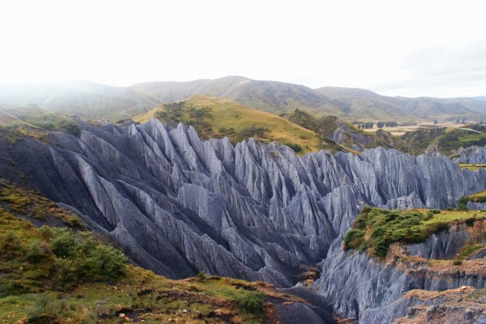 听说墨石公园的石林随着季节变化而变化
