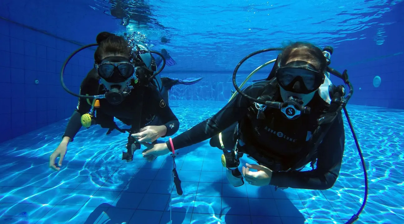 巴厘岛 初级水肺潜水体验(初学者可参加 专业水肺潜水