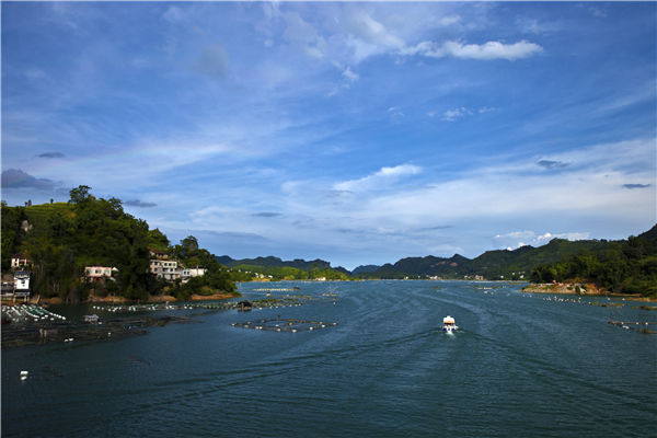 巴马赐福湖景区电子票/舟游赐福湖景区欢迎您(下单1小时后方可使用/未