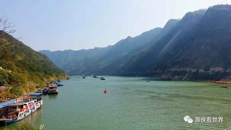 广东:清远北江飞来峡古栈道