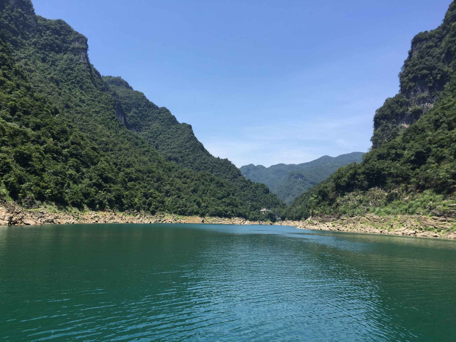 湖北薄刀峰,清江画廊,神龙架,武当山,明显陵自驾游(附