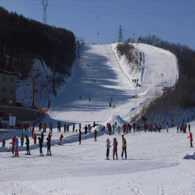 千山滑雪场全天滑雪门票下单30分钟后可验