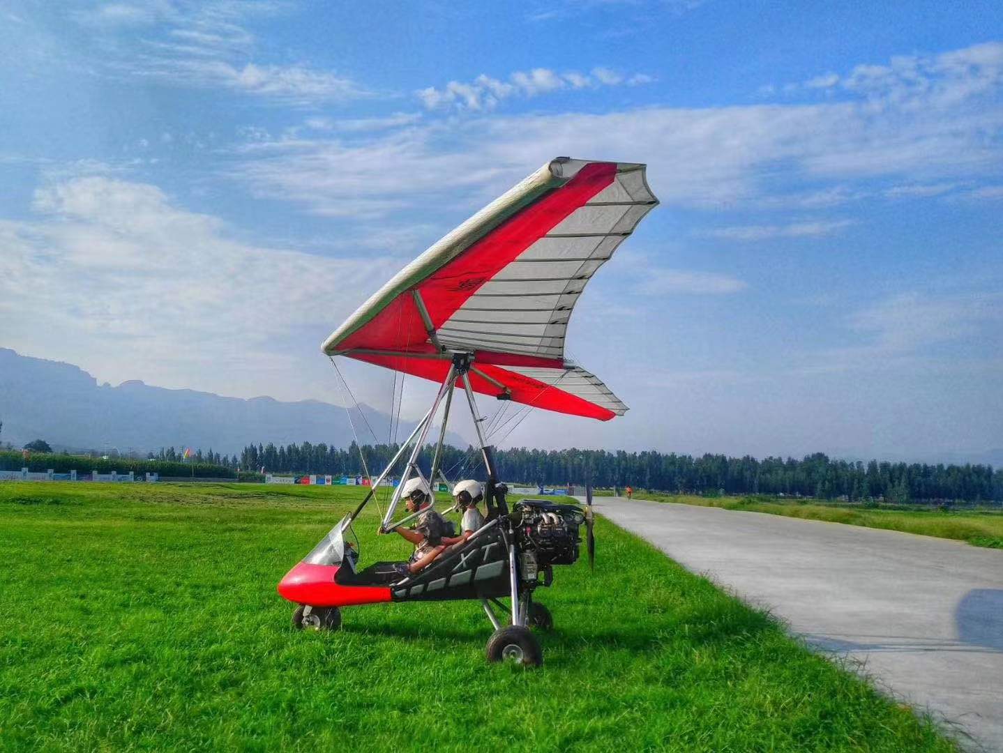 河南林州林虑山滑翔伞 动力伞 三角翼体验 高空欣赏太行美景