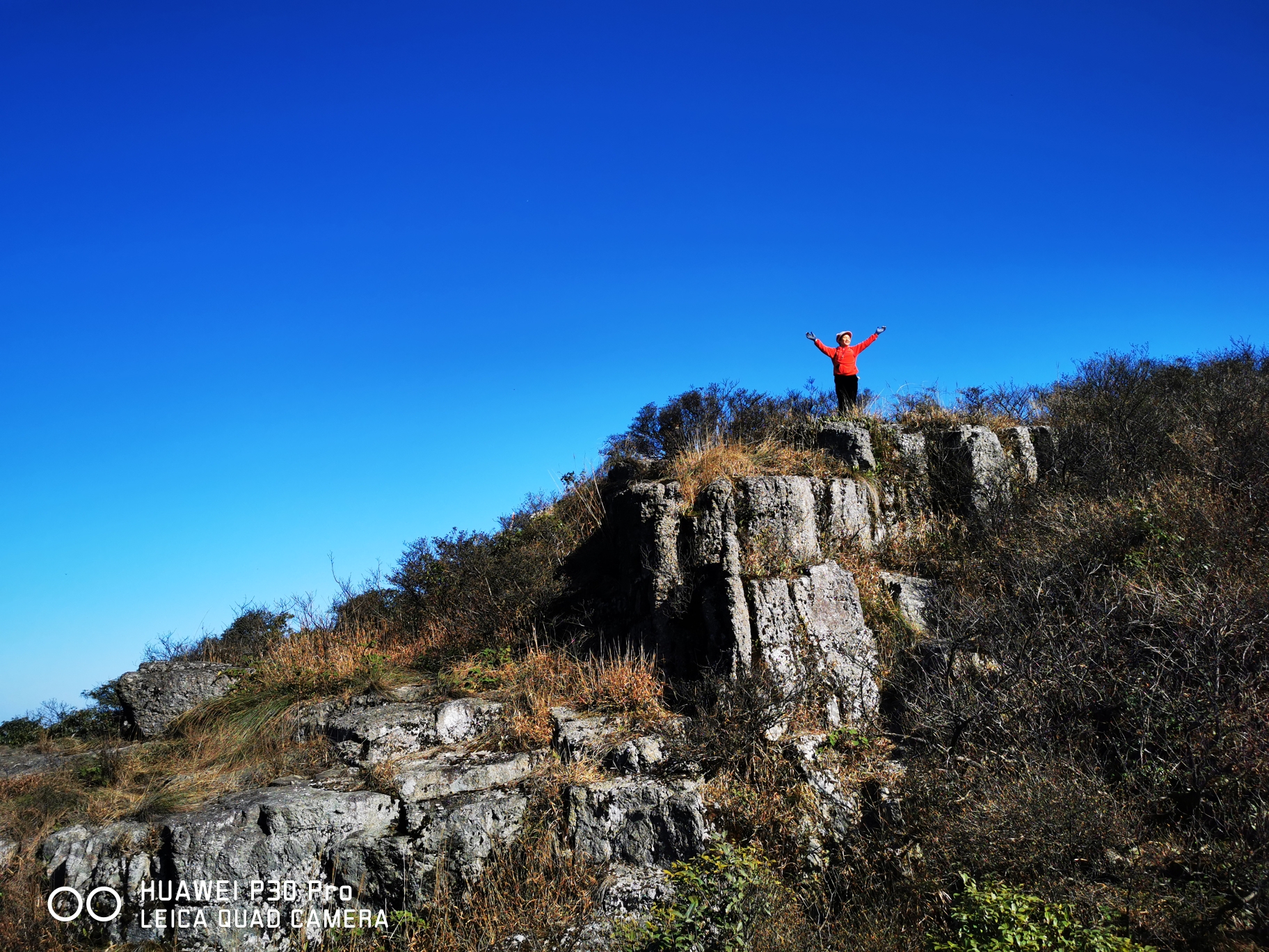 广西四十八弄之一登云山:登临山巅,漫步云端,一览众山