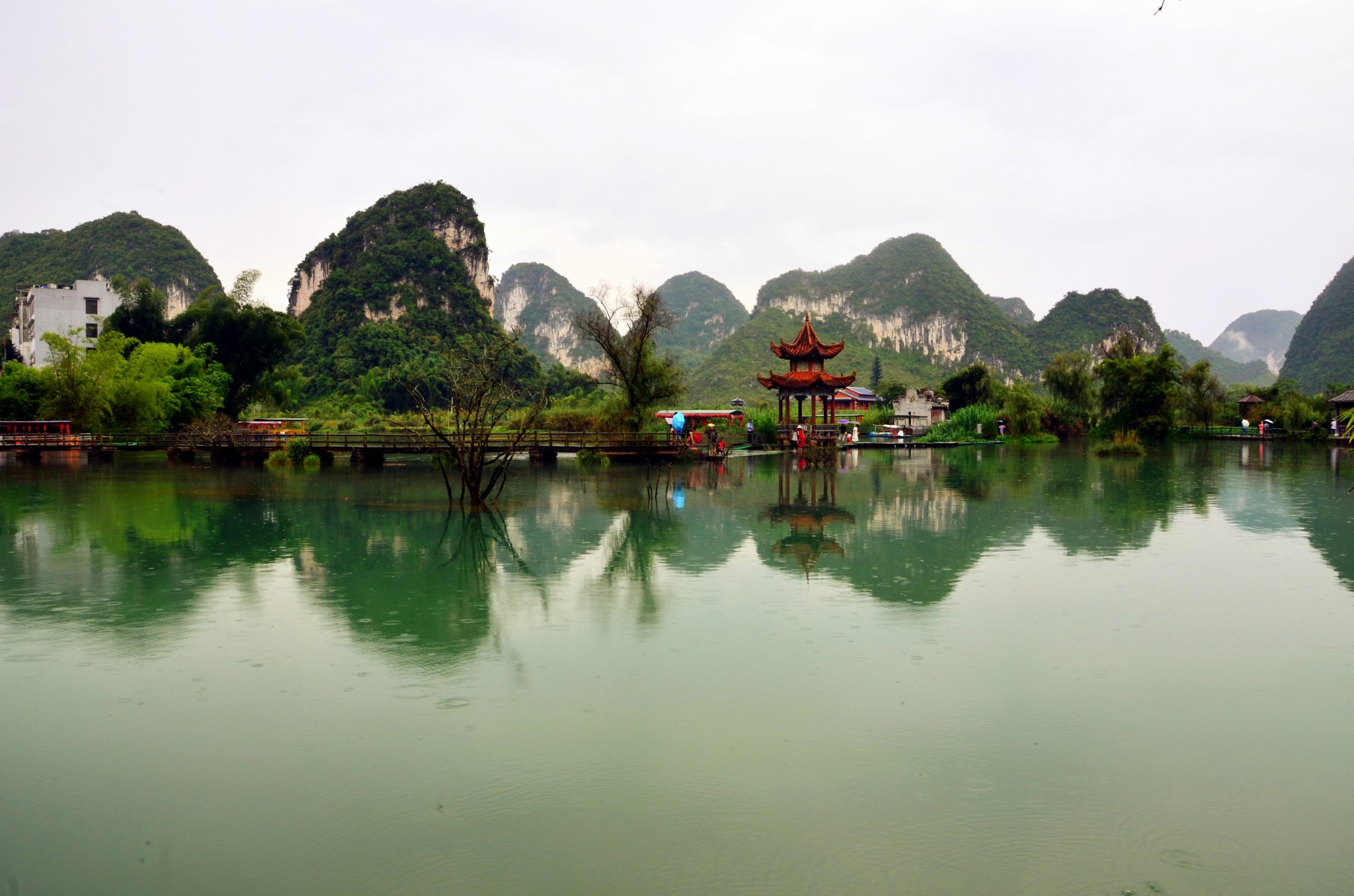 鹅泉风景区         