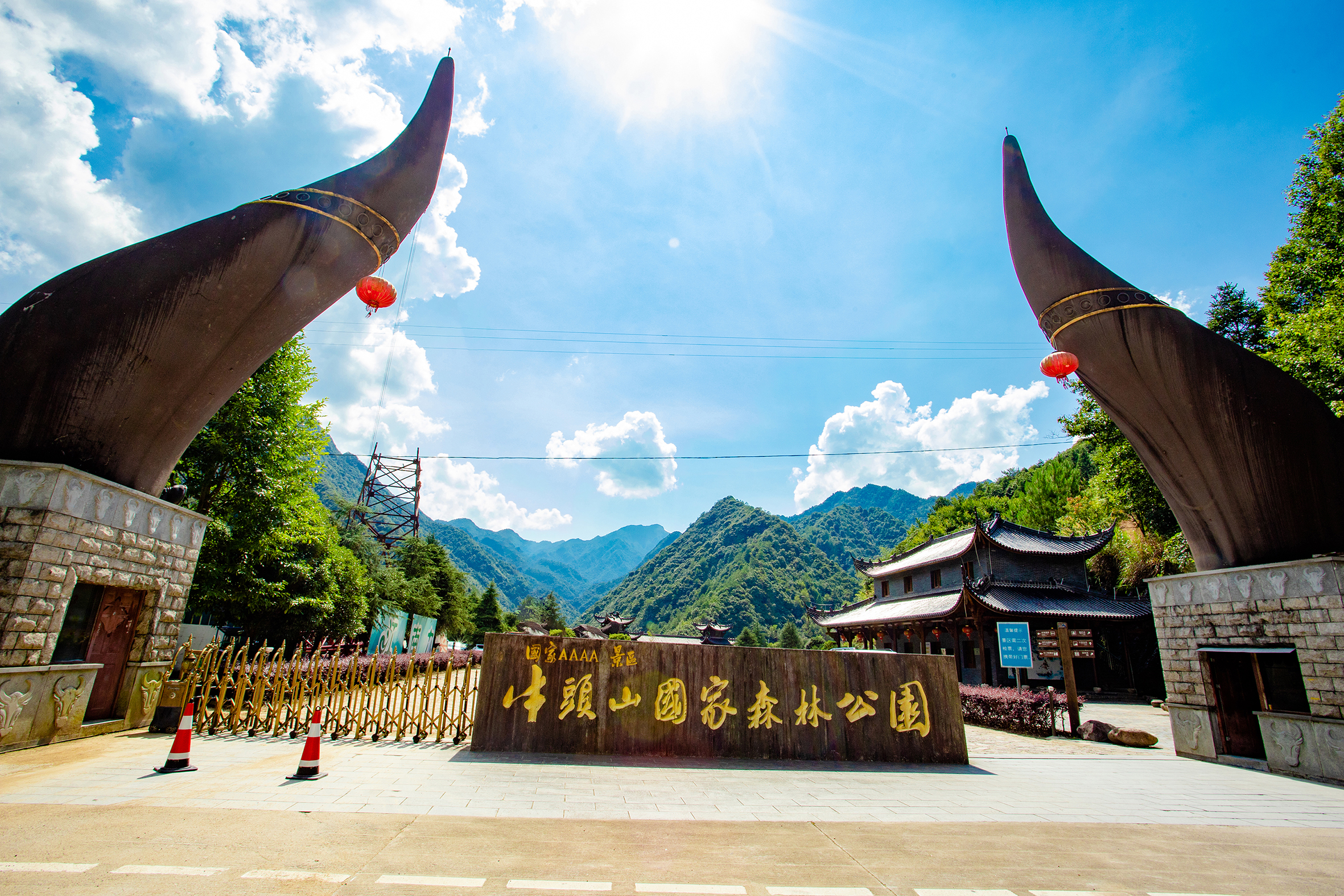 金华武义牛头山梦温泉酒店2天1晚套餐(可选2人牛头山神牛谷漂流/牛头