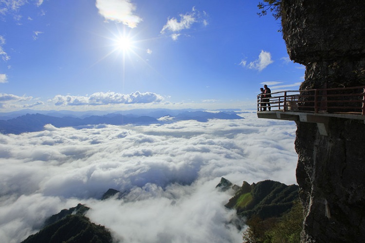 陕西汉中龙头山 骆家坝 西乡采茶2日游(天然氧吧 云海