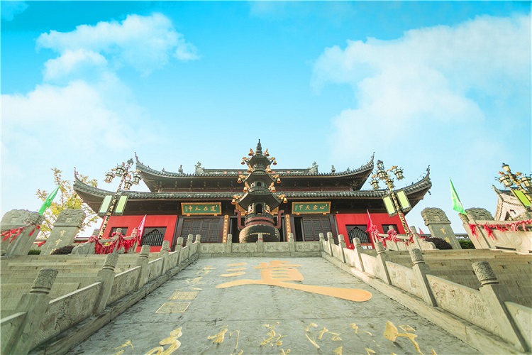 苏州穹窿山门票(此山气势雄伟/苍松翠竹/山色秀美)