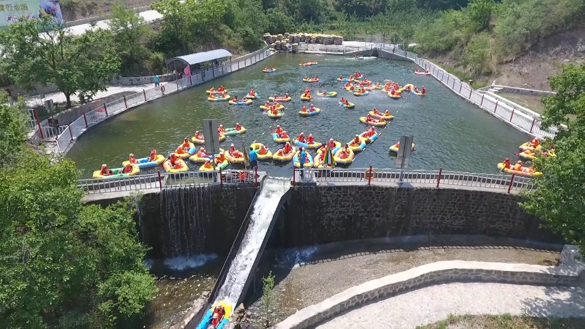 北京周边2日 公司团建定制游(密云高山漂流 张裕爱斐堡酒香之路)