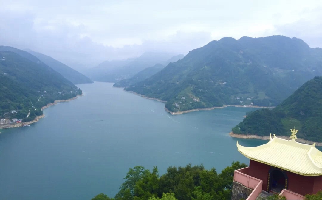 宜昌清江画廊全景a线纯玩一日游(船游清江十里画廊 天天发团 专业导游