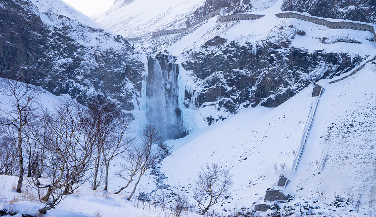 6人团-长白山北坡 魔界漂流 2日游(登顶雪山 俯瞰天池 雪地温泉 瀑布