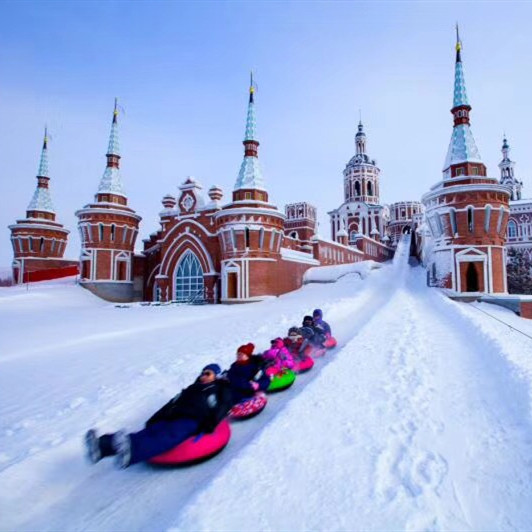 哈尔滨伏尔加庄园门票 往返车/每日3班直通车天天发团/城堡雪圈畅玩