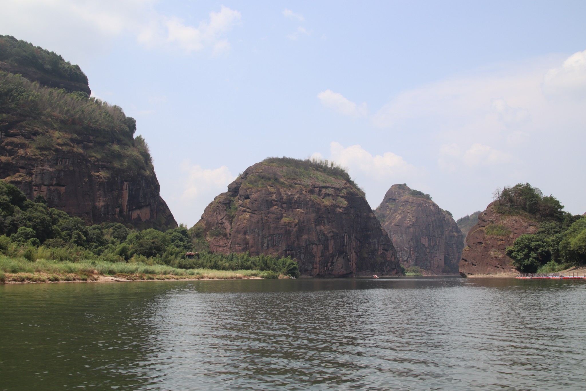 高空栈道桃花洲升棺表演无蚊村仙女岩飞云阁和仙人城龙虎山游记江西