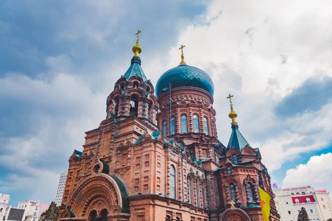 哈尔滨 自由行攻略圣索菲亚大教堂/感受独特的异国风情建筑 漫步于