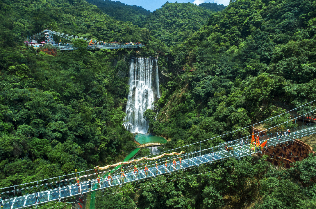 清远古龙峡一日游 古龙峡玻璃大峡谷/国际赛道全程漂流