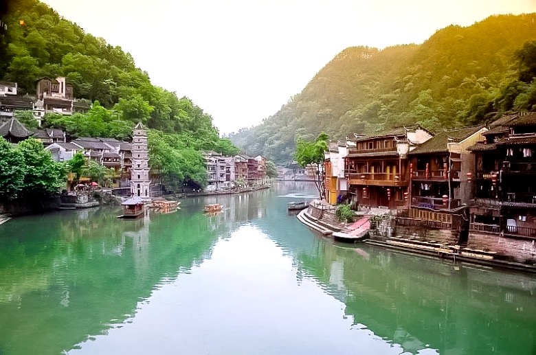 端午3日游湘西梵净山天空之城梵净山魅力湘西凤凰古城芙蓉镇火车