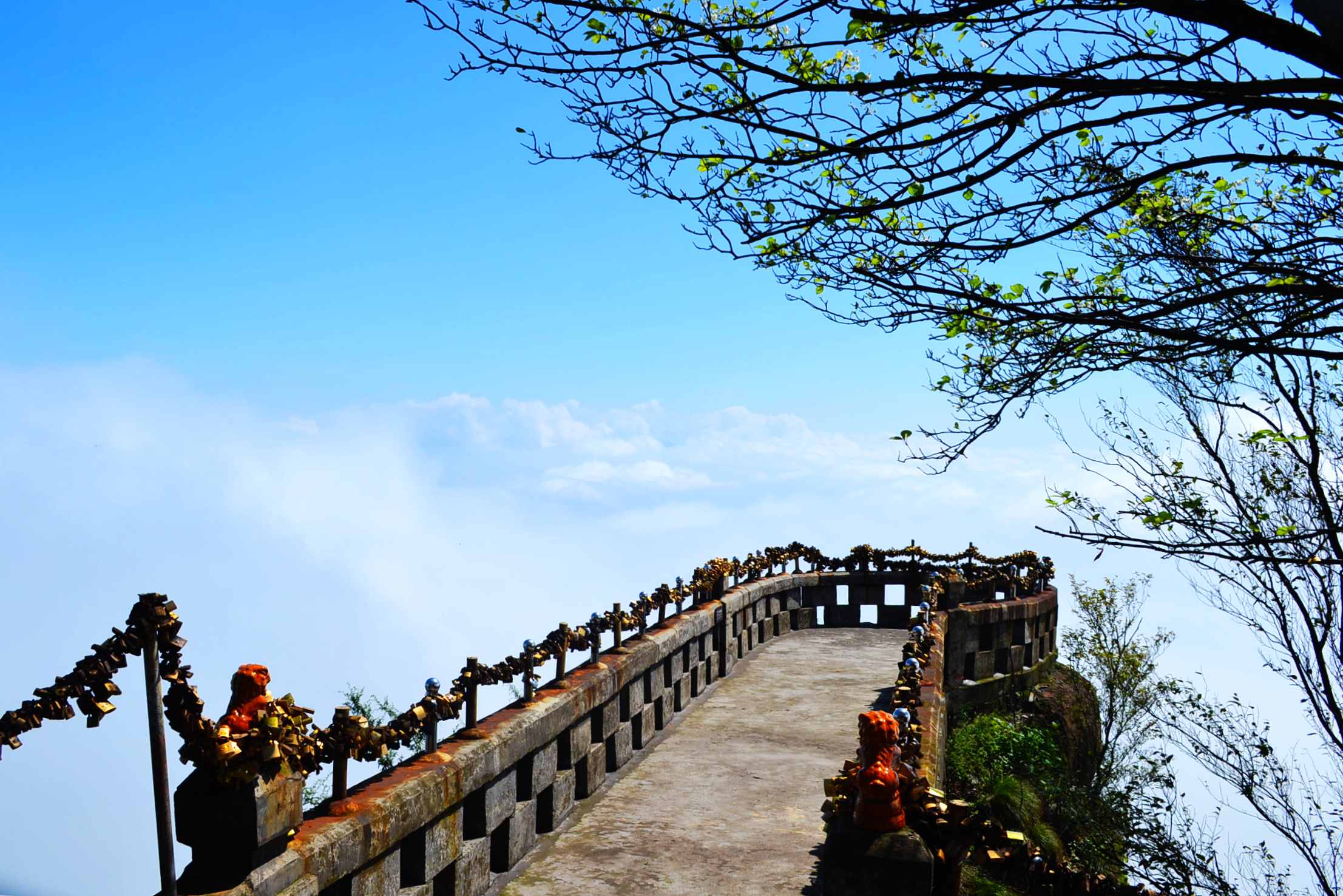 习水天泉国际旅游度假区 丹霞谷景区 古剑山2日游(赠送1正1早 升级