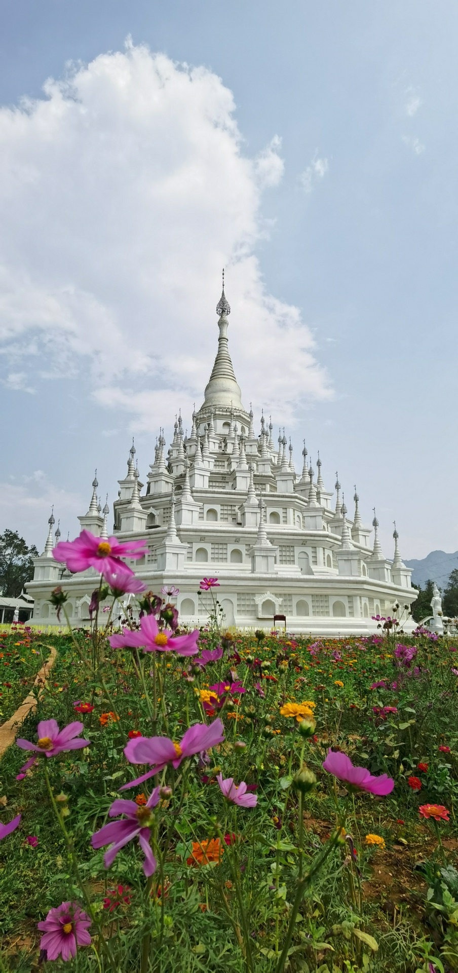 芒市旅游攻略—岁月静好的边陲小镇——芒市