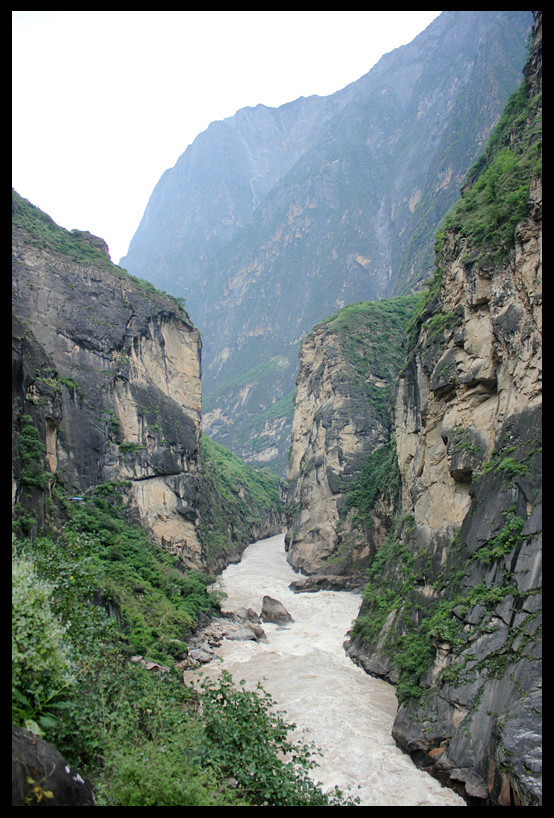 虎跳峡游玩攻略图,虎跳峡游玩攻略图片