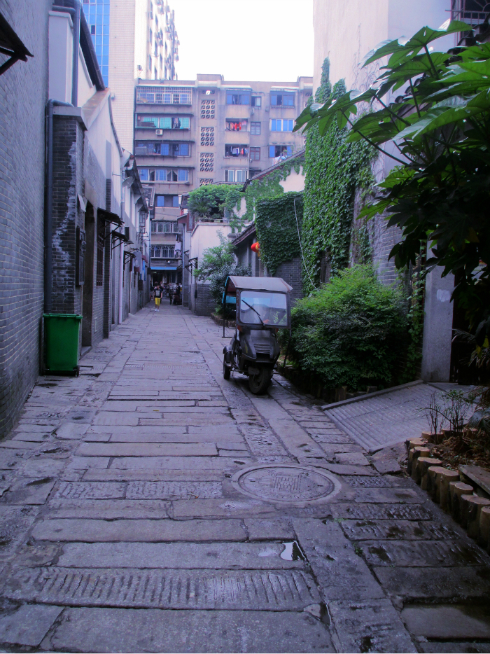 城正街人口_东汇城超市人口图片(3)