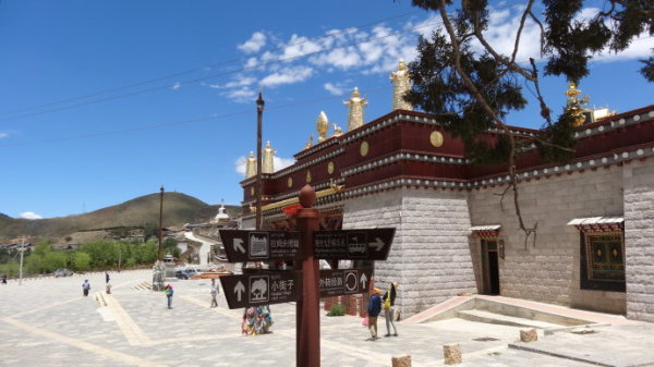 多少岁不可以去寺庙 wKgB6lOw2DqAE2raAAHtEqMwSmc42.jpeg?imageView2%2F2%2Fw%2F600%2Fh%2F600%2Fq%2F90