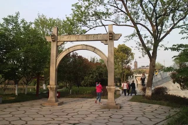 扬中人口来源_扬中园博园(3)