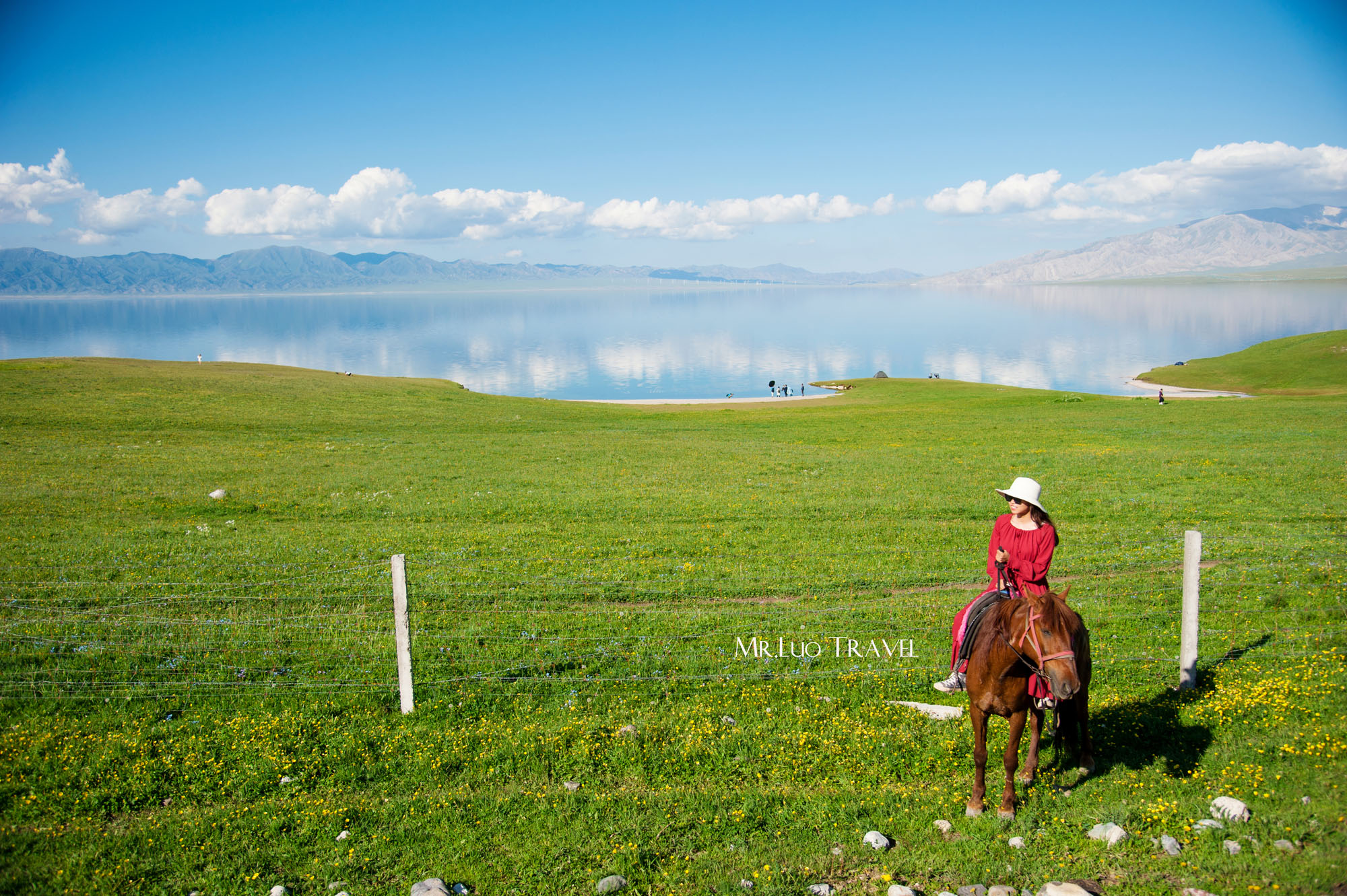 7月底打算暑假带孩子去新疆，适合去南疆还是北疆呢