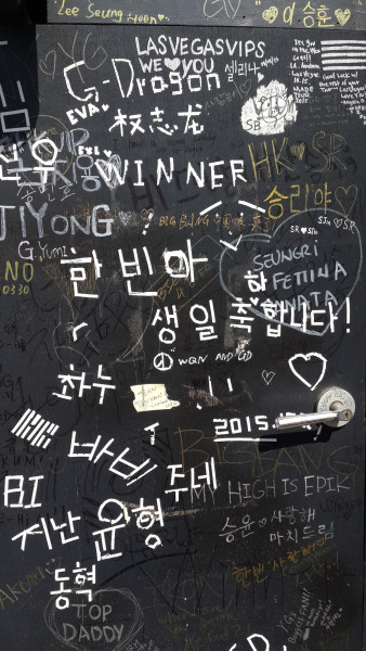 什么是黑色冲动 wKgBs1btEt6ACVVfAA26i9qKGJg61.jpeg?imageView2%2F2%2Fw%2F600%2Fh%2F600%2Fq%2F90