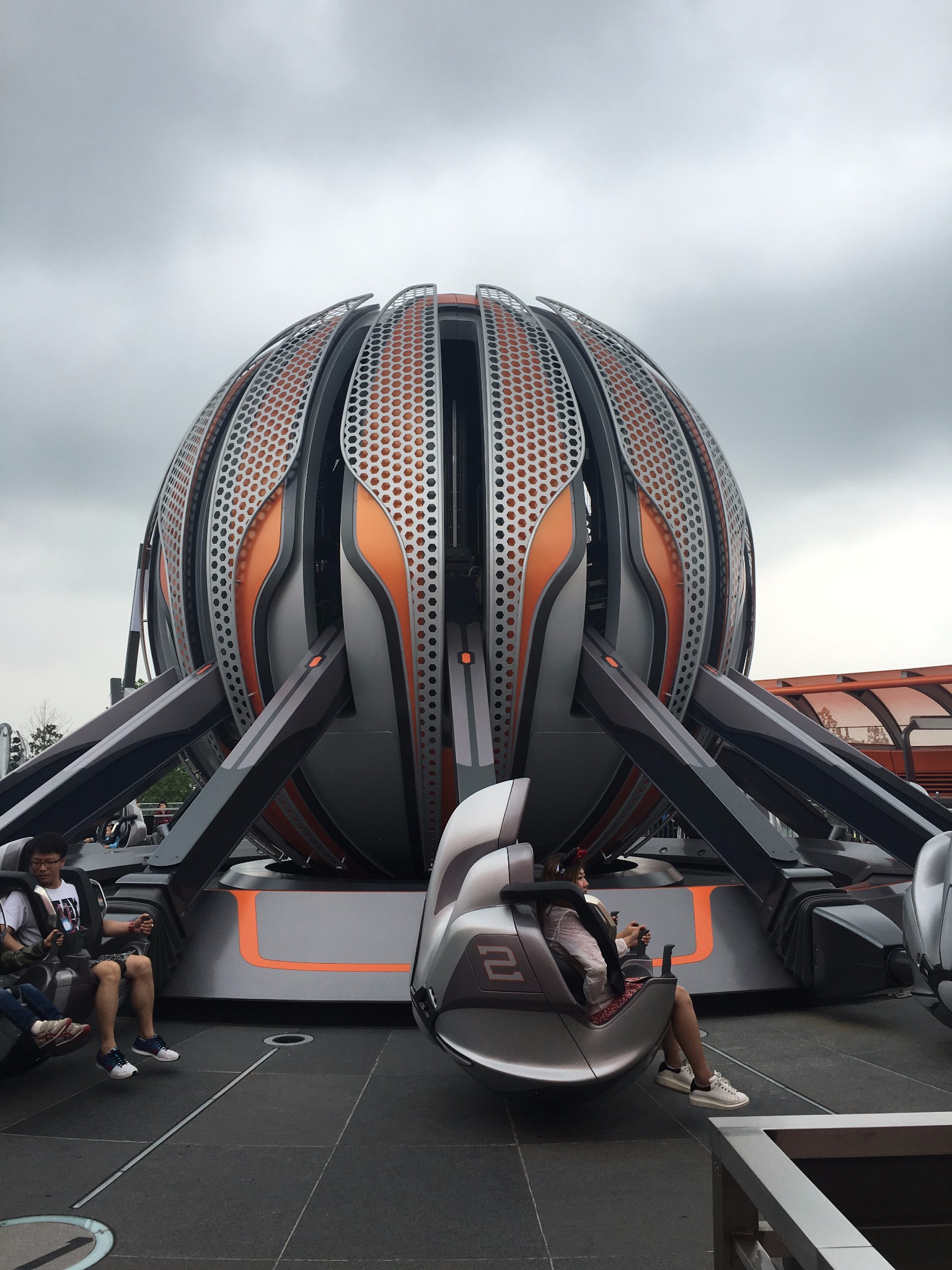 明日世界飞行器