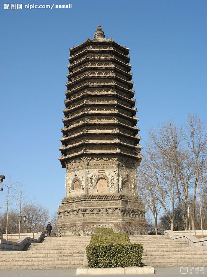 玲珑塔是哪里的 wKgBs1c7IyOAAAL0AAOGNyv6qFQ96.jpeg?imageView2%2F2%2Fw%2F700%2Fh%2F933%2Fq%2F90%7Cwatermark%2F1%2Fimage%2FaHR0cDovL3AzLXEubWFmZW5nd28ubmV0L3M4L00wMC82Mi82MC93S2dCcFZodUN3NkFKR1MxQUFBSk5QeGl2RTQ2MzEucG5n%2Fgravity%2FSouthEast%2Fdx%2F10%2Fdy%2F11