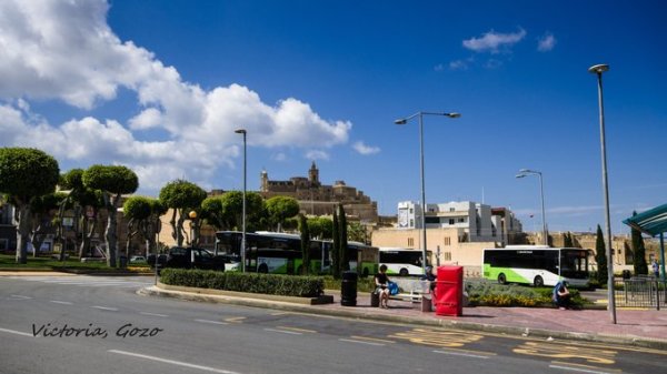 在天空之城,西西里和马耳他的七天,马耳他自助