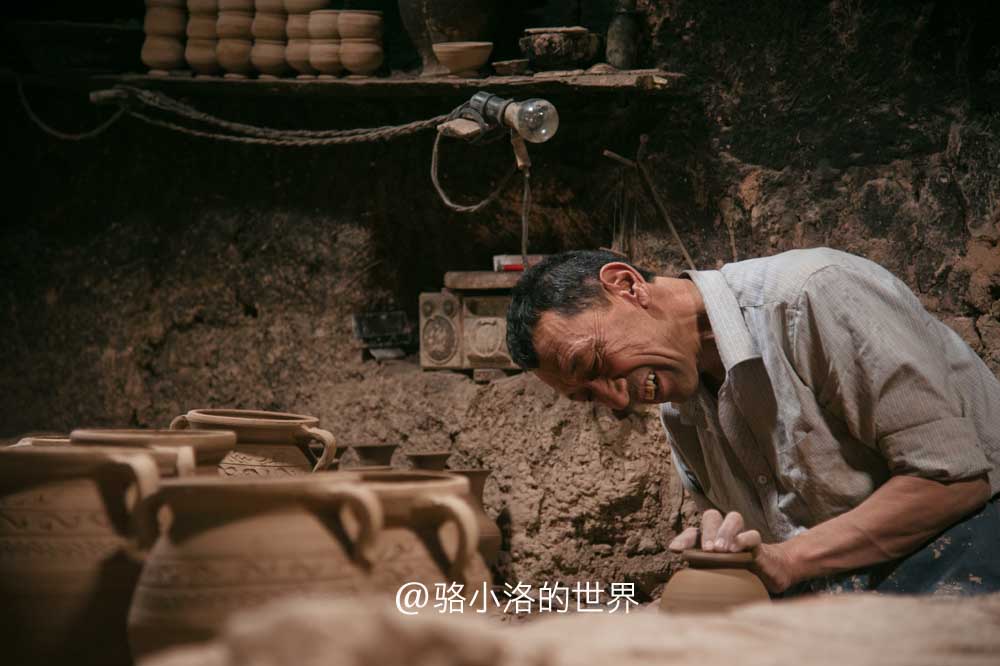 7月底打算暑假带孩子去新疆，适合去南疆还是北疆呢