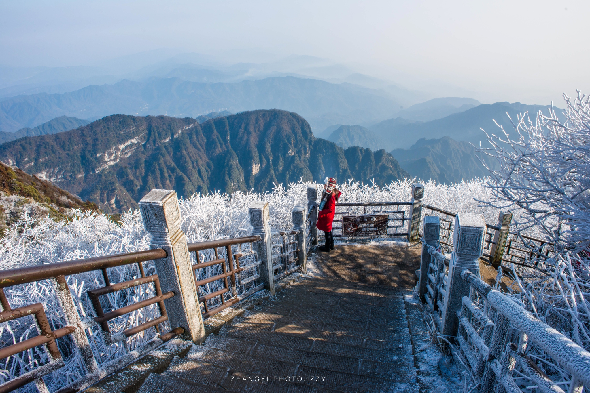 峨眉山市有多少人口_130亿助峨眉山再现辉煌,引领四川旅游产业发展新风向