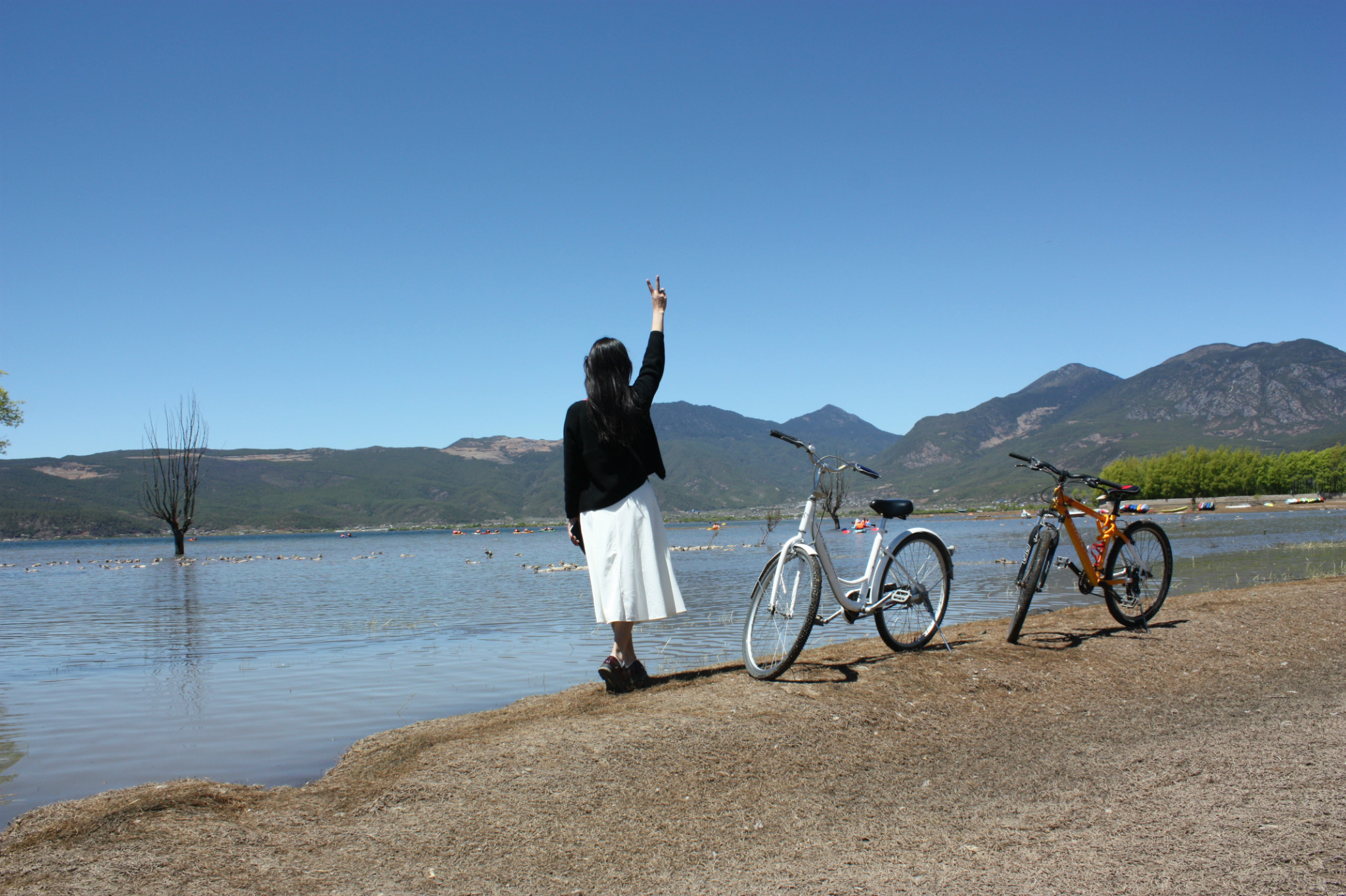 想去哪儿就出发吧,让脚步追上自己的理想,说走就走的旅行.2017.3.