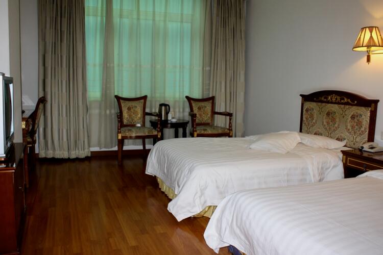 北京昌平 龙脉温泉度假村住宿一晚 (赠温泉门票 骑马一圈 康体 足疗