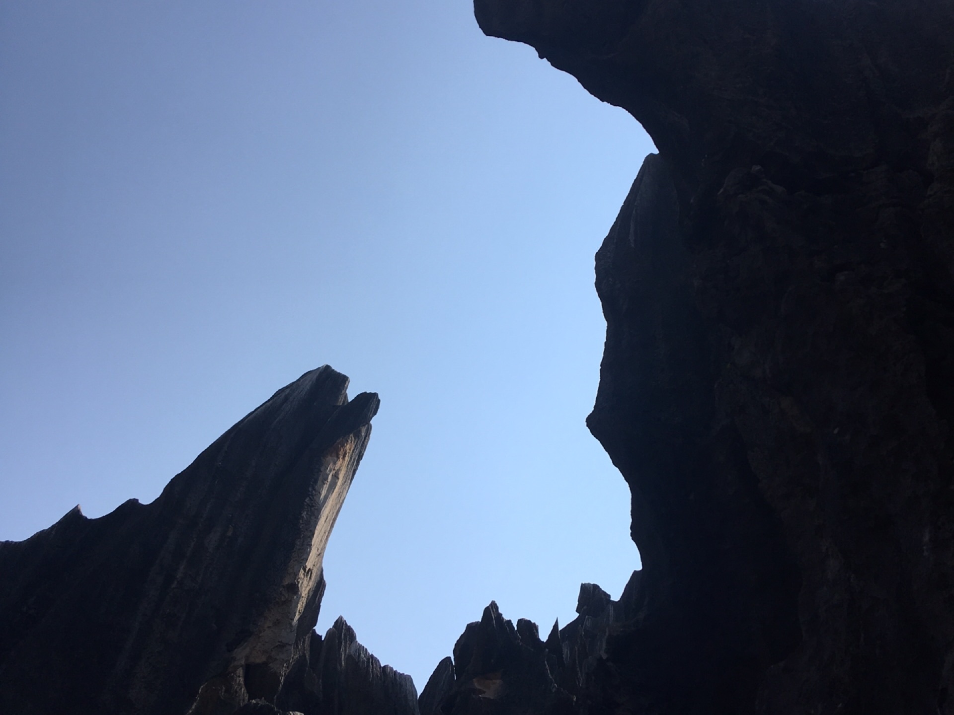 峨眉山2日游人均多少钱_峨眉山金顶图片(2)