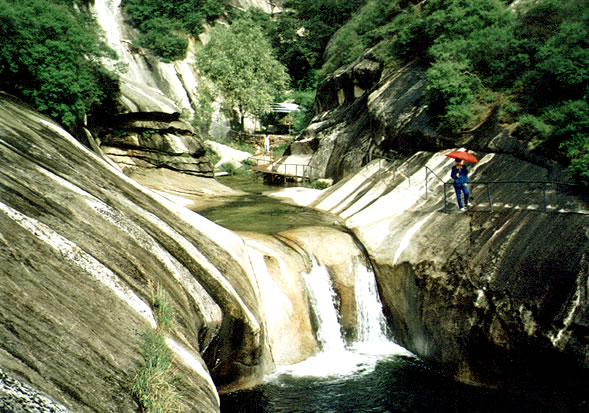 秋遊黑龍潭,青山秀水,北京旅遊攻略 - 螞蜂窩