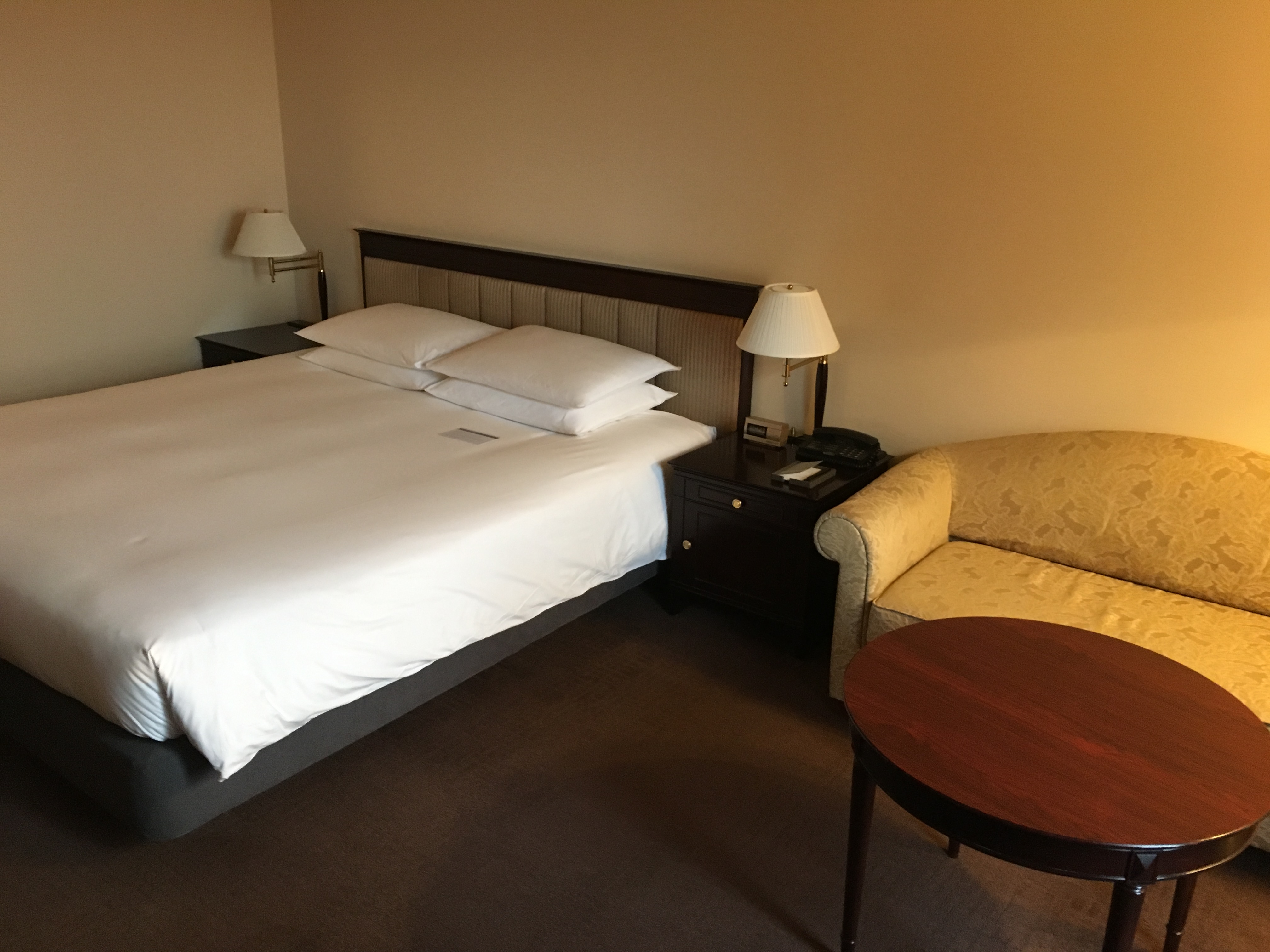 去东京塔 浅草寺 镰仓 迪士尼 住新宿哪个酒店好