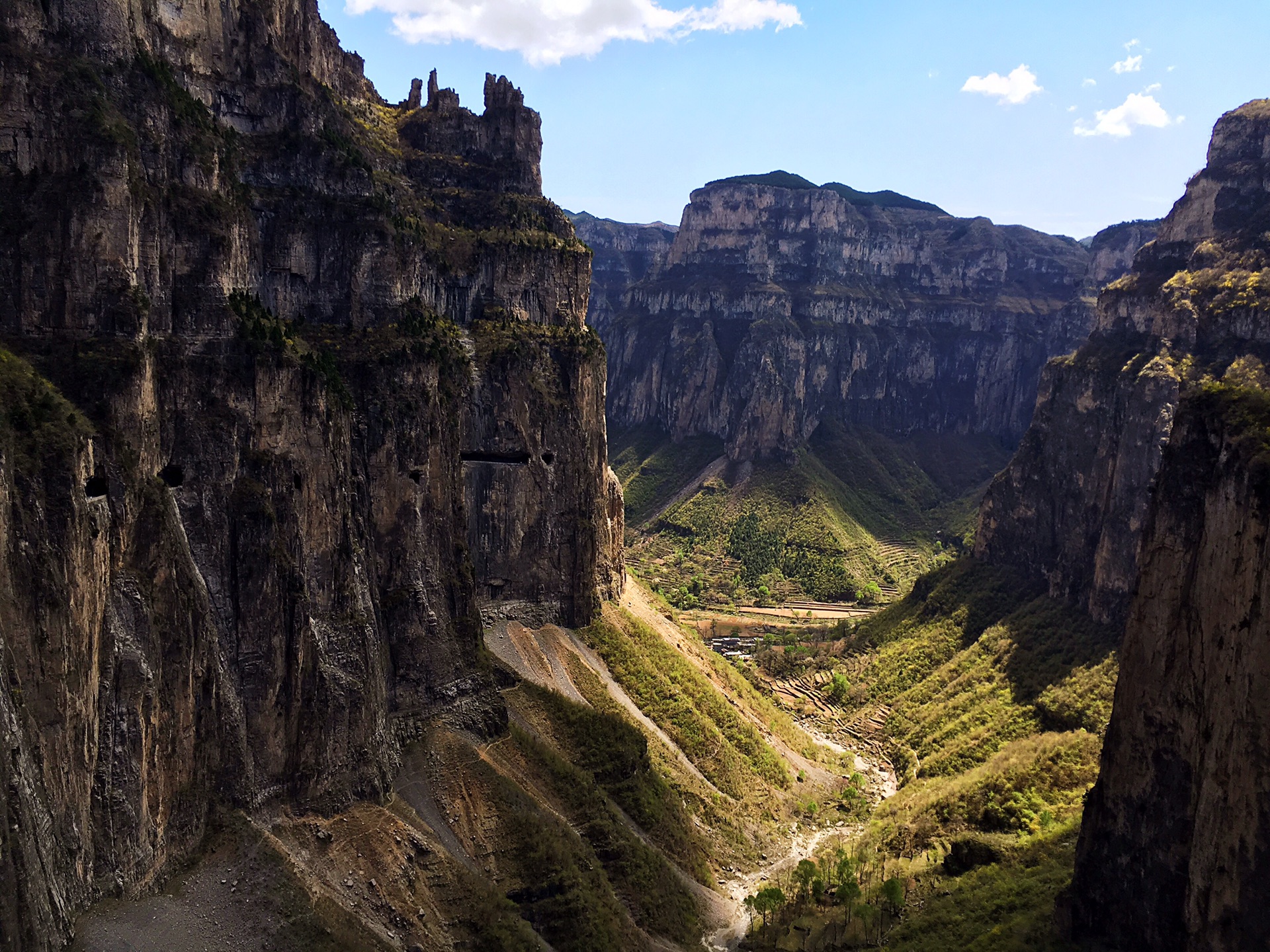 游走太行山麓 穿行壁挂公路 一一霞姐郭亮壁挂公路游--郭亮游记--马