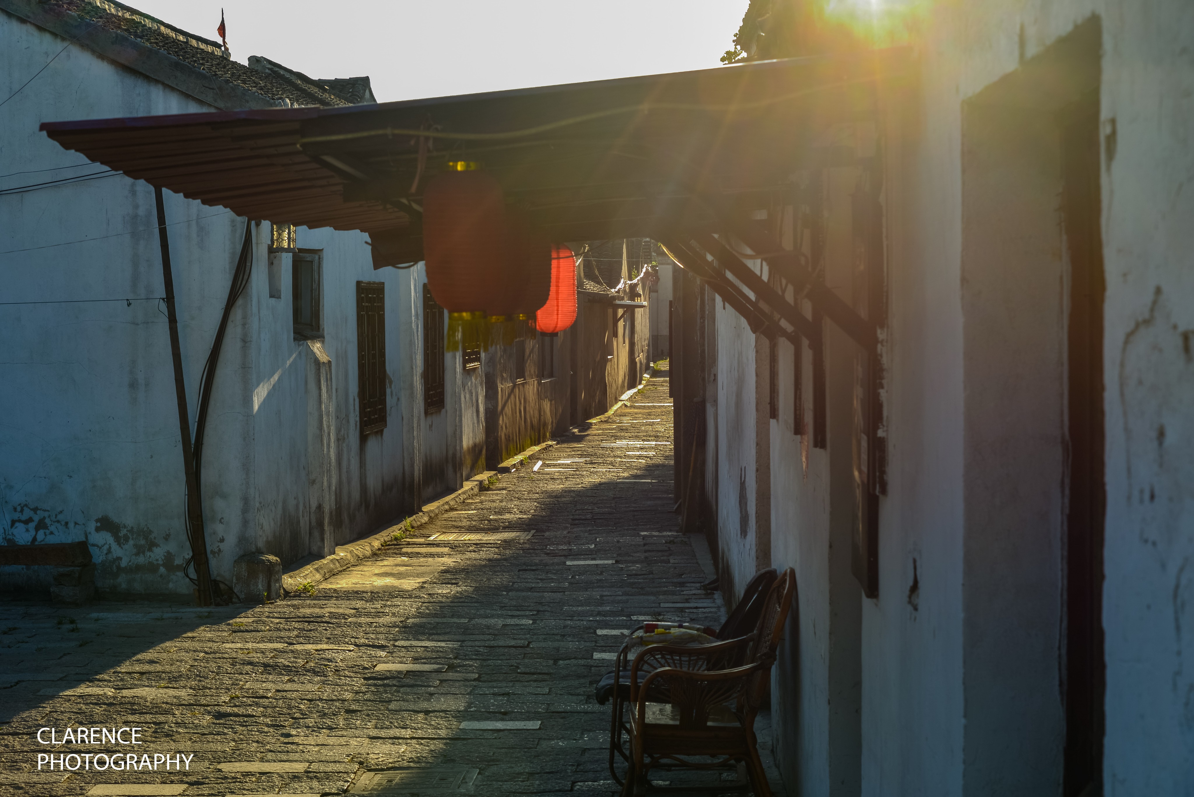 周庄和同里,哪个地方值得住一晚?晚上的夜景好