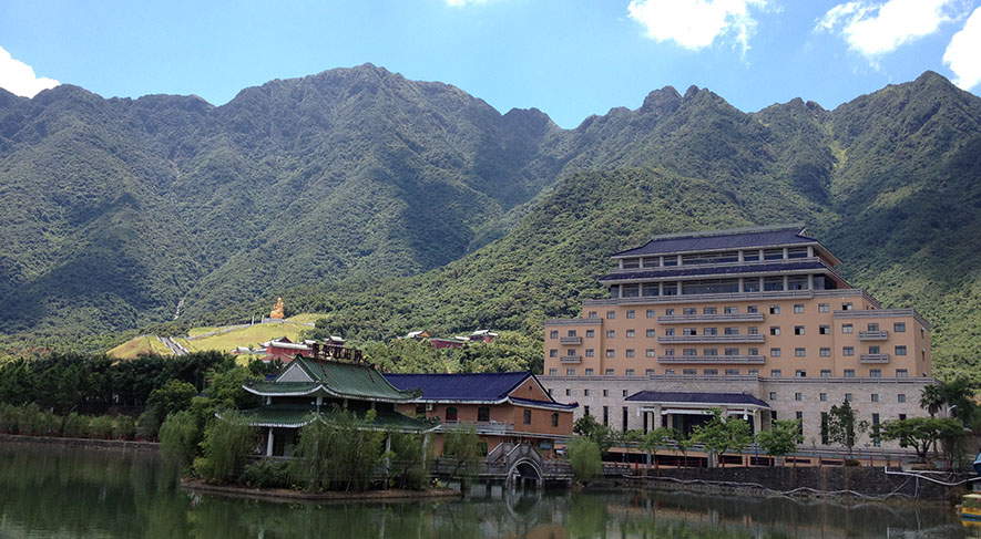 海豐蓮花山度假村2天1晚(自助早餐 無限次溫泉 龍鬚勝景門票 多種房型