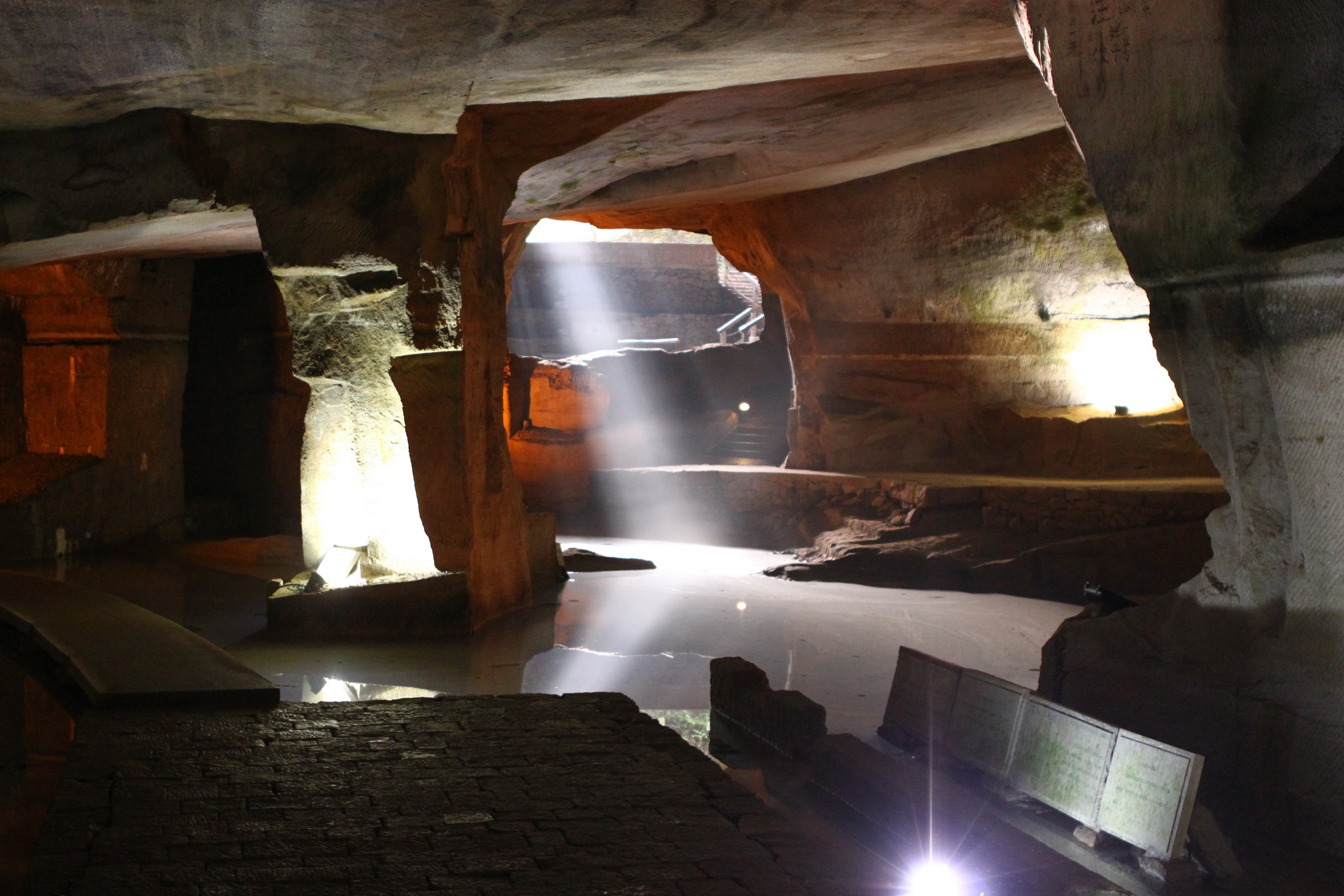 浙江衢州龙游石窟/成人票/家庭票(至少提前一天预订)